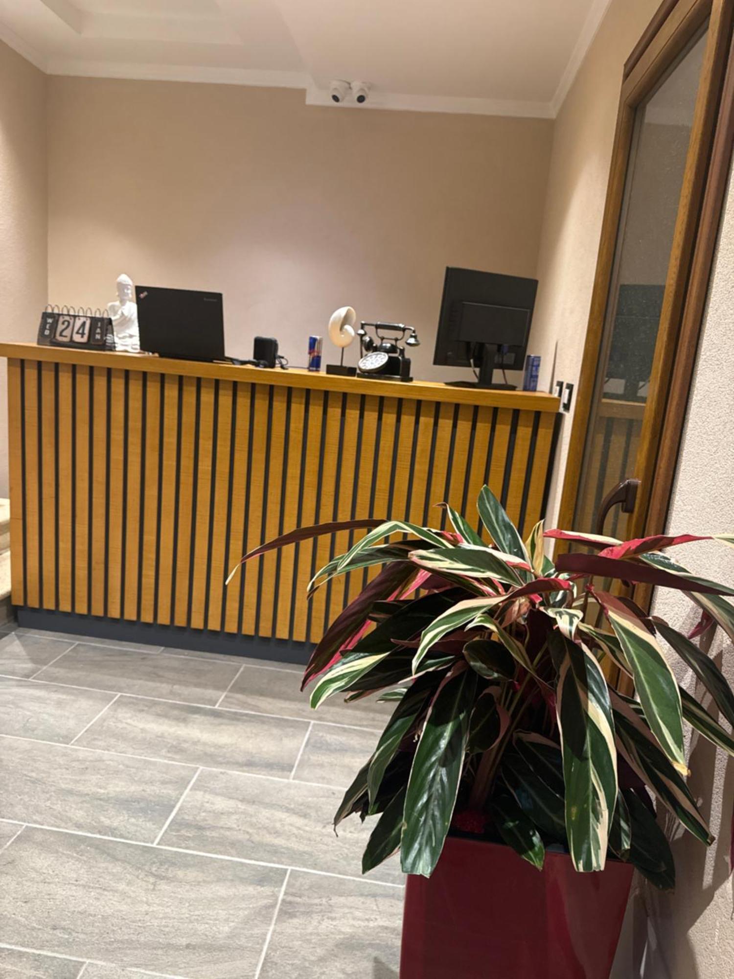 Hotel Gjika Tirana Zewnętrze zdjęcie